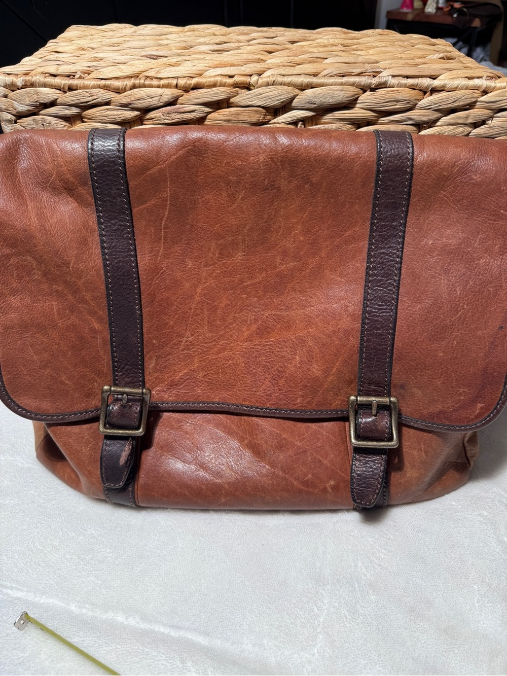 Fossil Vintage Distressed Leather Messenger Bag - Cognac Brown - Fits 15" Laptop